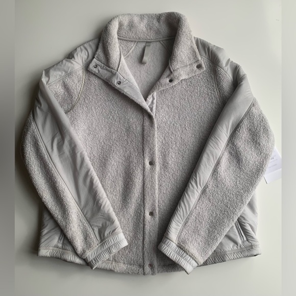 ⭐️Host Pick⭐️ BNWOT Lululemon Go Cozy Jacket - Picture 2 of 11